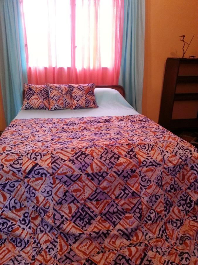 Golden Lilies Hotel Kokrobite Ngoại thất bức ảnh